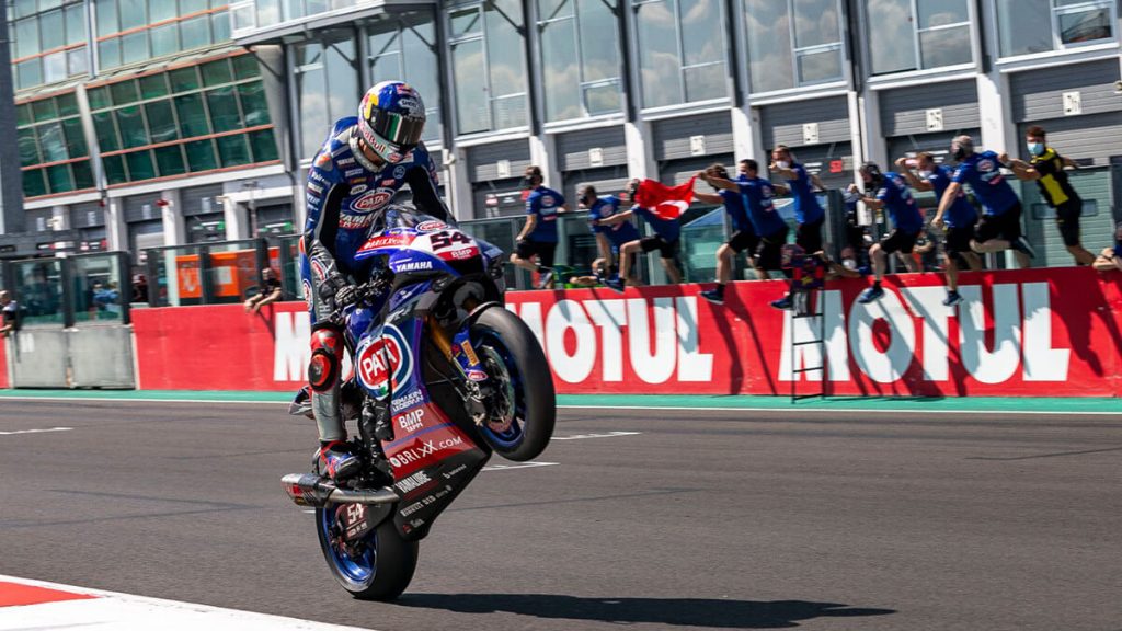 Yamaha imbatible en Magny-Cours WorldSBK